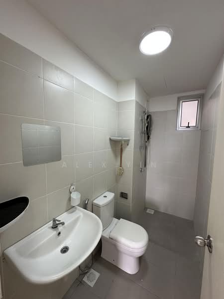 Apartment for Rent at Residensi Seri Wahyu - Alex Yin - Bathroom - PropertyGuru.com.my