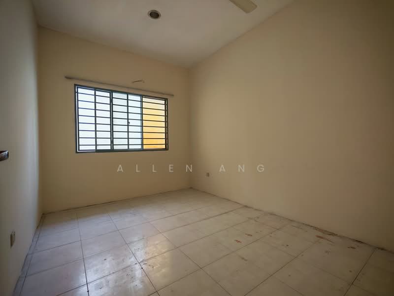2-storey Terraced House for Rent in Bandar Nusa Rhu (Shah Alam) - Allen Ang - Interior - PropertyGuru.com.my
