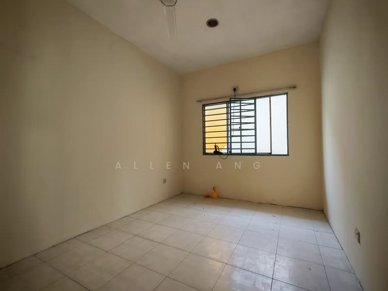 2-storey Terraced House for Rent in Bandar Nusa Rhu (Shah Alam) - Allen Ang - Interior - PropertyGuru.com.my