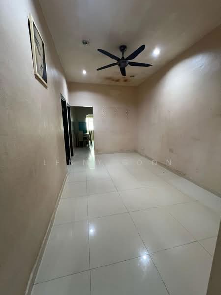 1-storey Terraced House for Sale in Kampung Baru Sungai Ara (Sungai Ara) - Lenny Goon - PropertyGuru.com.my