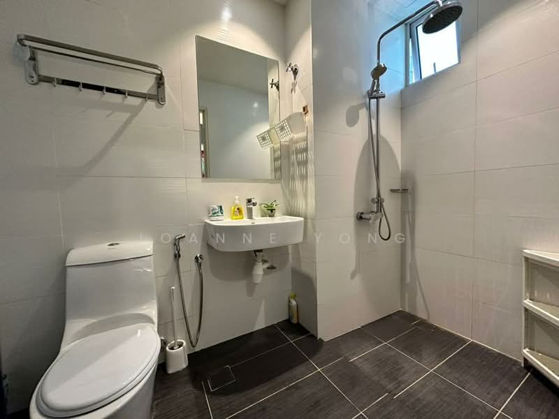 Kediaman Servis untuk Dijual di Twin Galaxy (Dwi Galaksi) - JOANNE YONG - Bathroom - PropertyGuru.com.my