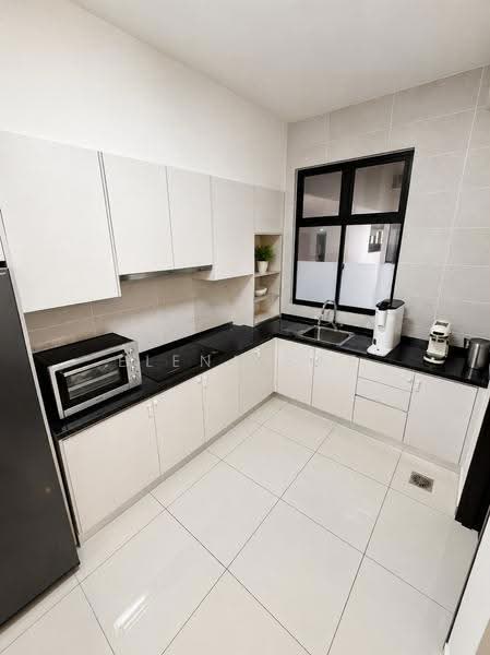 Kediaman Servis untuk Dijual di Twin Tower Residence - Elena Ewe - PropertyGuru.com.my