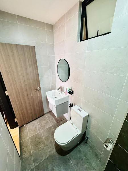 Kediaman Servis untuk Dijual di Twin Tower Residence - Elena Ewe - PropertyGuru.com.my