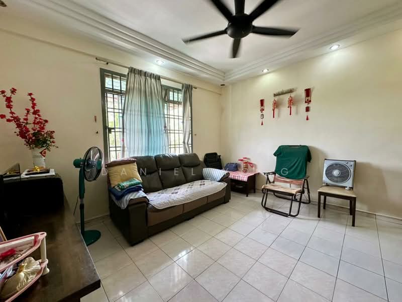 Apartment for Sale at Sri Awana Townhouse - Daniel Yong - Living Room - PropertyGuru.com.my