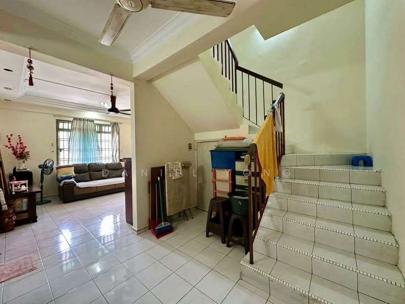 Apartment for Sale at Sri Awana Townhouse - Daniel Yong - Living Room - PropertyGuru.com.my