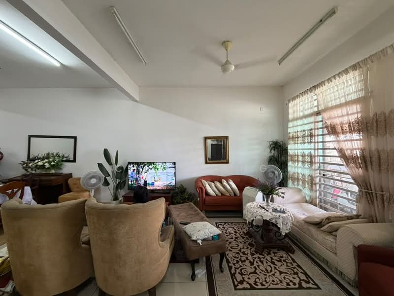 3-storey Terraced House for Sale in Butterworth (Penang) - Chloe Ang - Living Room - PropertyGuru.com.my