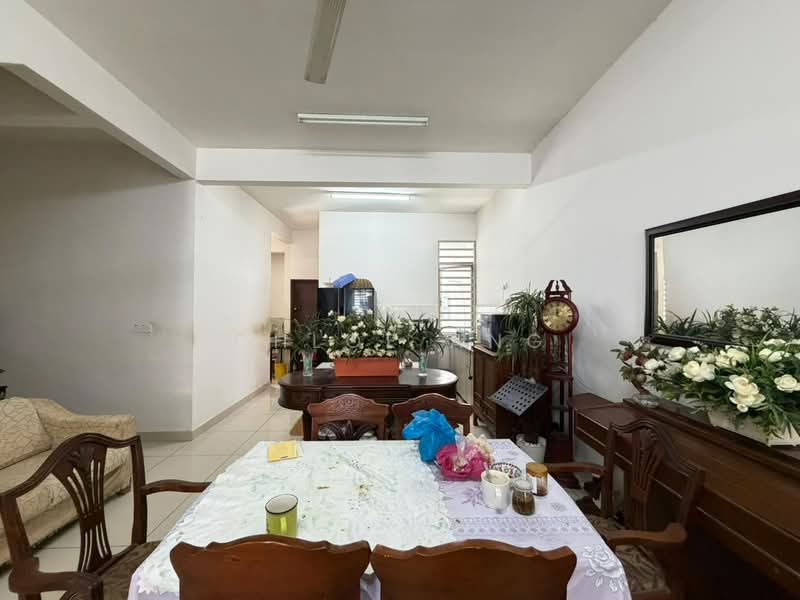 3-storey Terraced House for Sale in Butterworth (Penang) - Chloe Ang - Dining Room - PropertyGuru.com.my