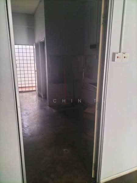 Shop / Office untuk Disewa di Taman Kota Laksamana (Melaka City) - Kah Chin Tay - Corridor - PropertyGuru.com.my