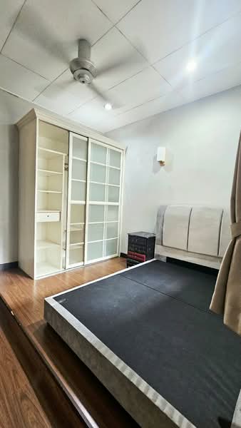 Rumah Teres 2 Tingkat untuk Disewa di Bukit Jelutong (Shah Alam) - Ling Ling - Bedroom - PropertyGuru.com.my