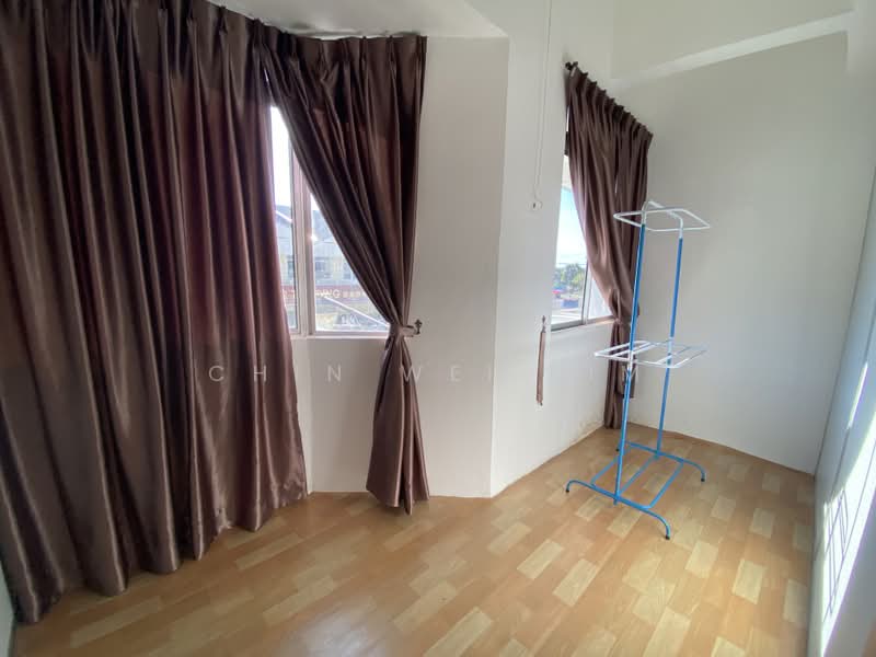 Rumah Bandar untuk Disewa di Taman Intan Kluang (Kluang) - Chin Wei Lim - PropertyGuru.com.my