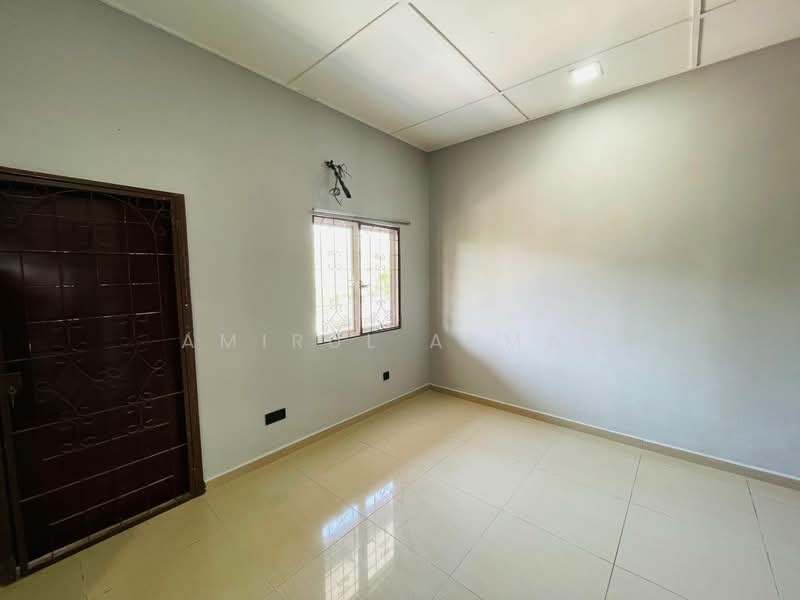 Rumah Teres 2 Tingkat untuk Dijual di Taman Puchong Intan (Puchong) - Amirul Akmal - PropertyGuru.com.my