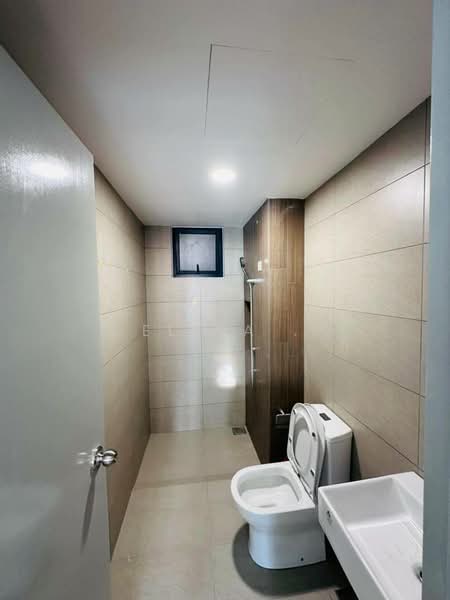 Condominium for Rent at LEA By The Hills - Elisa . - Bathroom - PropertyGuru.com.my