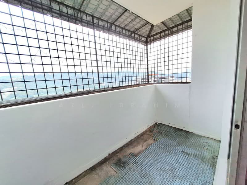 Pangsapuri untuk Dijual di Menara Merak Kayangan - Azli Ibrahim - Balcony - PropertyGuru.com.my