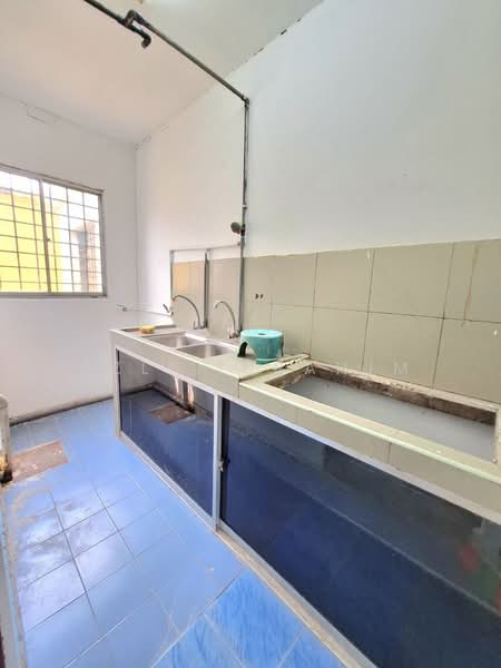 Pangsapuri untuk Dijual di Menara Merak Kayangan - Azli Ibrahim - Kitchen - PropertyGuru.com.my