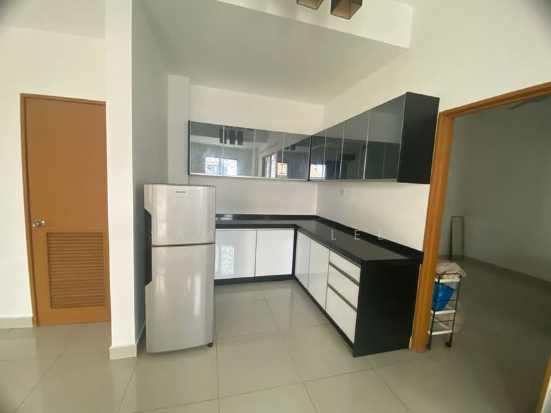 Cluster House for Rent in Taman Anggun (Rawang) - Samson Lee - Kitchen - PropertyGuru.com.my