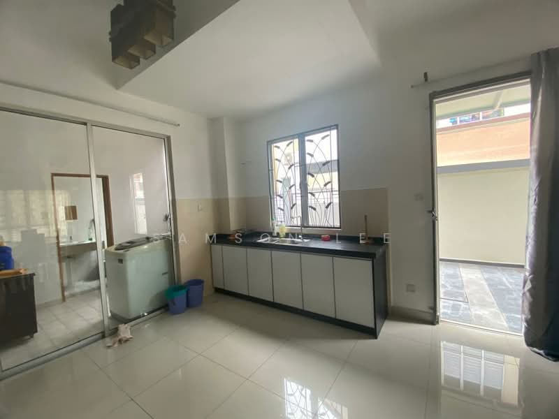 Cluster House for Rent in Taman Anggun (Rawang) - Samson Lee - Kitchen - PropertyGuru.com.my