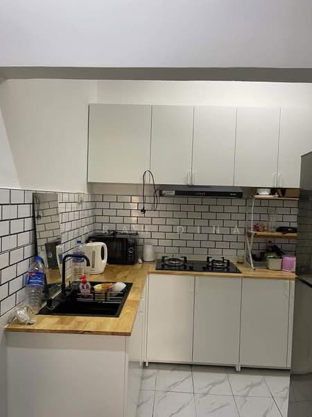 Pangsapuri untuk Disewa di Resak Apartment - Farah Dina - Kitchen - PropertyGuru.com.my