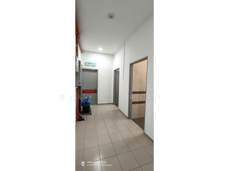 Shop / Office for Rent in Kelana Jaya (Petaling Jaya) - BILYA ARIFF - Corridor - PropertyGuru.com.my