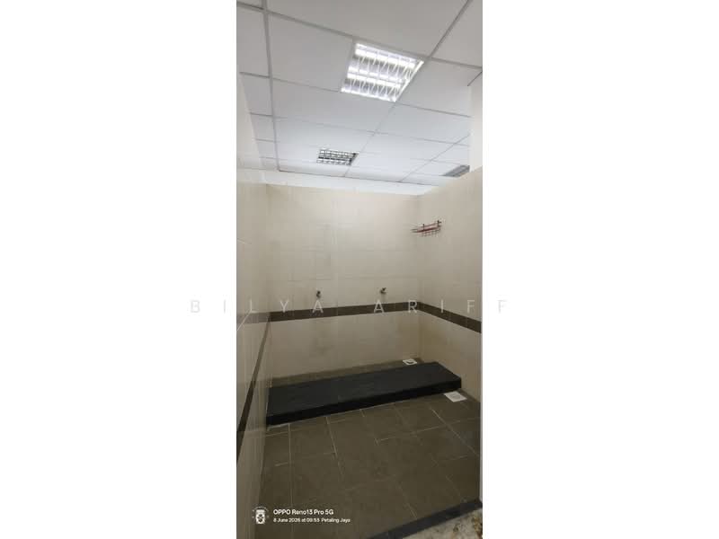 Shop / Office for Rent in Kelana Jaya (Petaling Jaya) - BILYA ARIFF - Bathroom - PropertyGuru.com.my