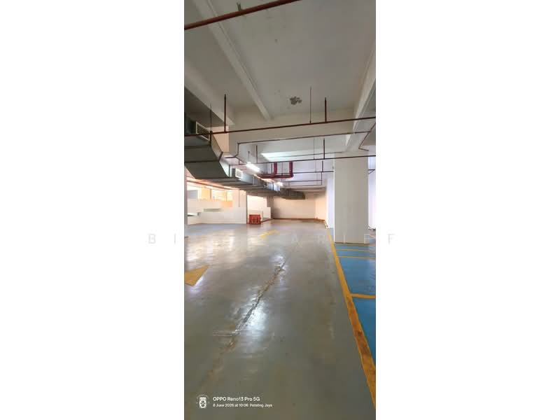 Shop / Office for Rent in Kelana Jaya (Petaling Jaya) - BILYA ARIFF - Car Park - PropertyGuru.com.my