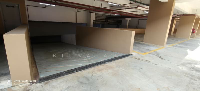 Shop / Office for Rent in Kelana Jaya (Petaling Jaya) - BILYA ARIFF - Car Park - PropertyGuru.com.my
