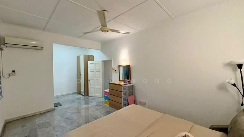 Rumah Teres 2-Tingkat untuk Dijual di Bandar Sri Damansara (Selangor) - Coyee Wong - Bedroom - PropertyGuru.com.my