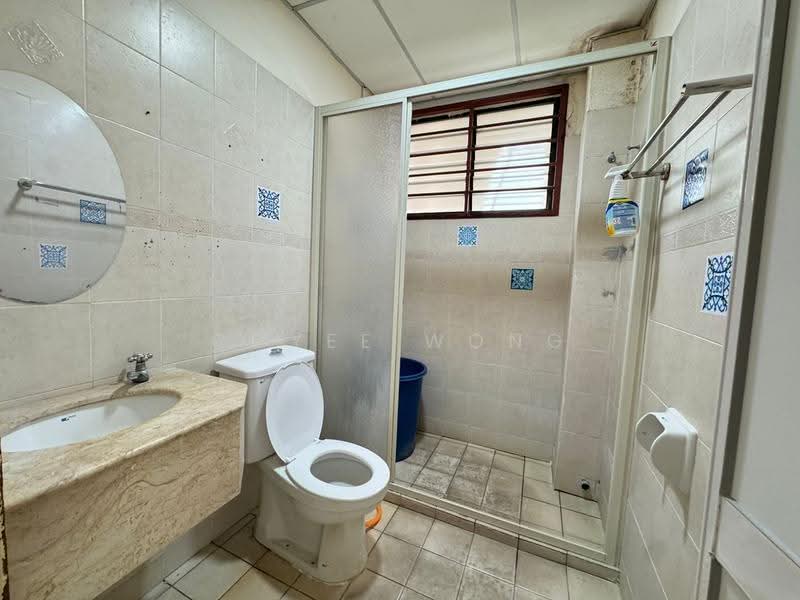 Townhouse for Sale in Bandar Sri Damansara (Selangor) - Coyee Wong - Bathroom - PropertyGuru.com.my