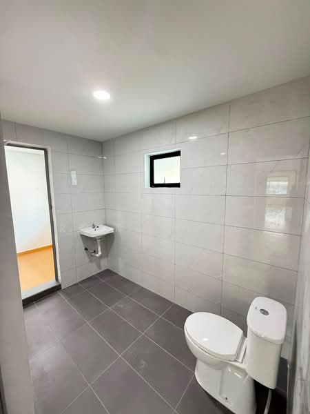 Semi-Detached House for Sale in Pasir Gudang (Johor) - Reyna Wong - Bathroom - PropertyGuru.com.my