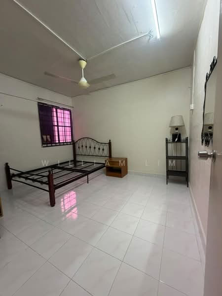 Flat for Rent at Kondo Rakyat - William Lim - Bedroom - PropertyGuru.com.my