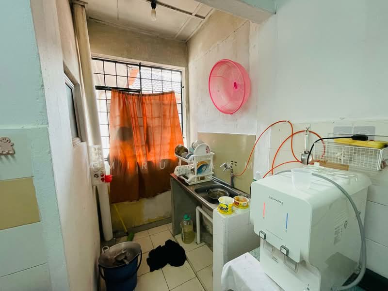 Pangsapuri untuk Dijual di Sri Raya Apartment - Amirul Akmal - Kitchen - PropertyGuru.com.my