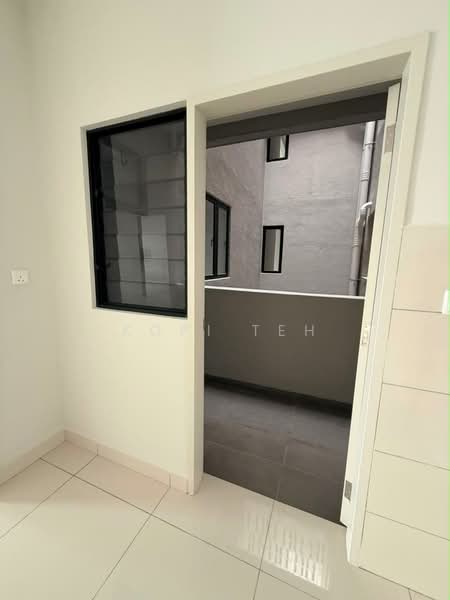 Kondominium untuk Dijual di Nestree Residence - Kopi Teh - Balcony - PropertyGuru.com.my