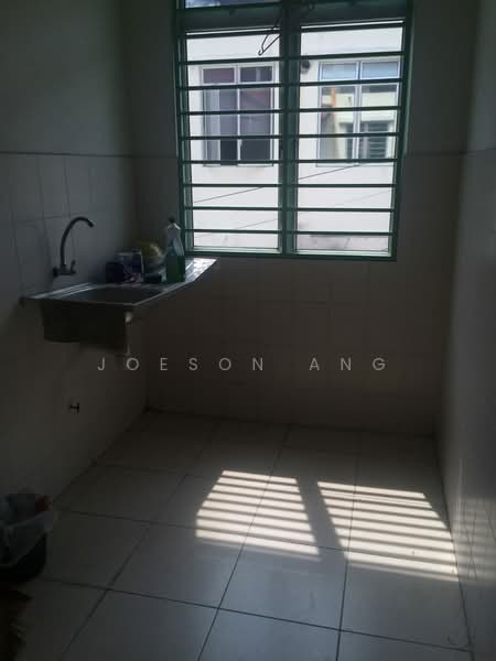 Townhouse for Sale in Balakong (Selangor) - joeson ang - Kitchen - PropertyGuru.com.my