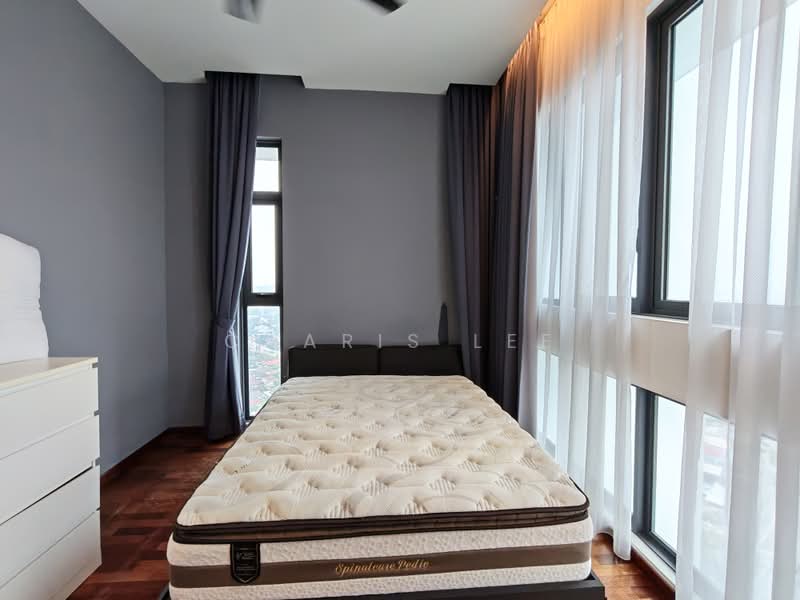 Kediaman Servis untuk Dijual di PJ Midtown - Charis Lee - Bedroom - PropertyGuru.com.my