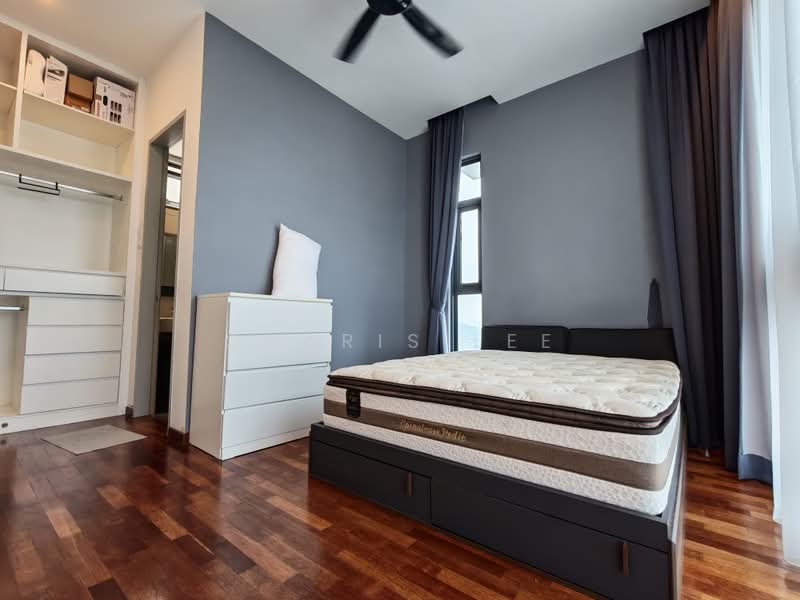 Kediaman Servis untuk Dijual di PJ Midtown - Charis Lee - Bedroom - PropertyGuru.com.my