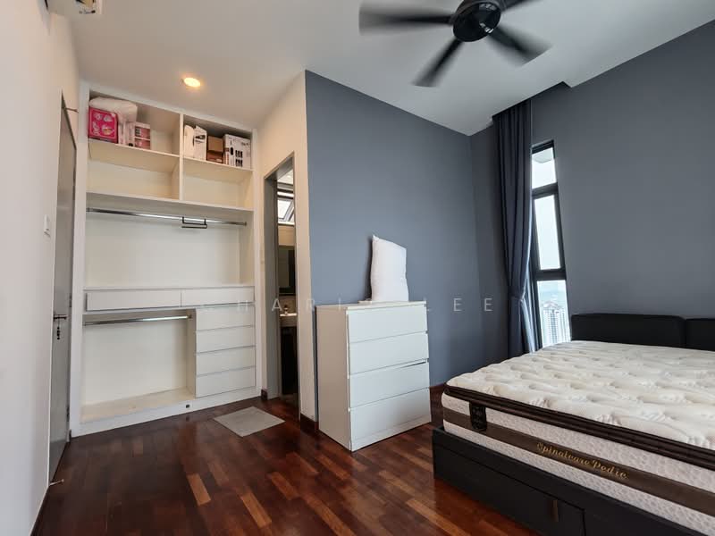 Kediaman Servis untuk Dijual di PJ Midtown - Charis Lee - Bedroom - PropertyGuru.com.my