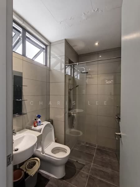 Kediaman Servis untuk Dijual di PJ Midtown - Charis Lee - Bathroom - PropertyGuru.com.my