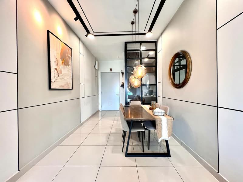 Kondominium untuk Dijual di Verando Residence - Ahmad Farhi - Dining Room - PropertyGuru.com.my
