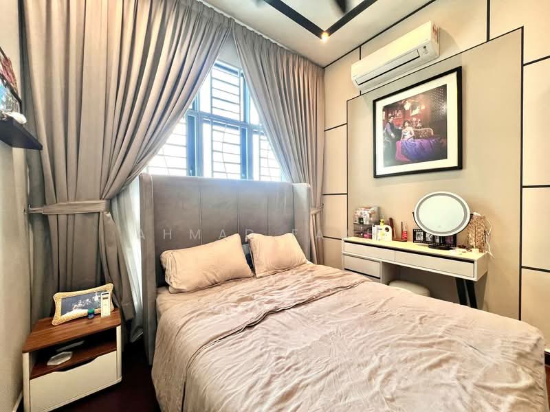 Kondominium untuk Dijual di Verando Residence - Ahmad Farhi - Bedroom - PropertyGuru.com.my