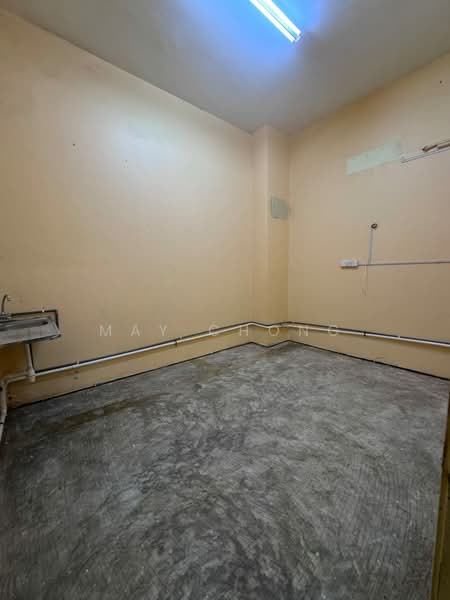 Shop / Office untuk Dijual di Bandar Baru Permas Jaya (Permas Jaya) - May Chong - Interior - PropertyGuru.com.my