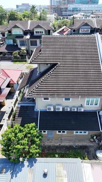 Semi-Detached House for Sale in Kenny Hill (Kuching) - Sherene Kok - Exterior - PropertyGuru.com.my