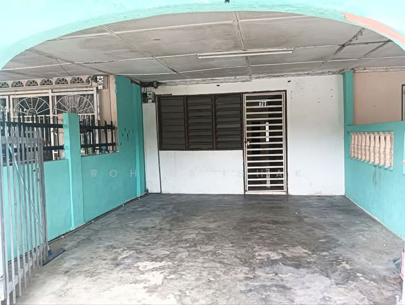 2-storey Terraced House for Sale in Klang (Selangor) - Rohana Ishak - Exterior - PropertyGuru.com.my