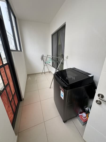 Terraced House for Rent in Lunaria Resort Home (Bandar Sri Sendayan) - Abby Tan - PropertyGuru.com.my