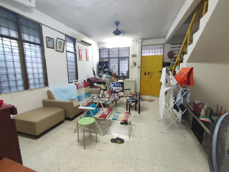 Rumah Teres 2 Tingkat untuk Dijual di Taman Sri Rampai (Wangsa Maju) - Amber Ng - Living Room - PropertyGuru.com.my