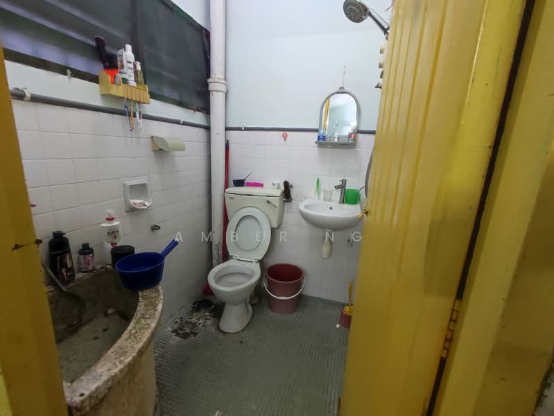Rumah Teres 2 Tingkat untuk Dijual di Taman Sri Rampai (Wangsa Maju) - Amber Ng - Bathroom - PropertyGuru.com.my