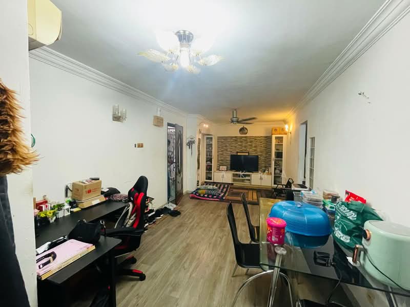 Pangsapuri untuk Dijual di Apartment Bayu - Amirul Akmal - Living Room - PropertyGuru.com.my