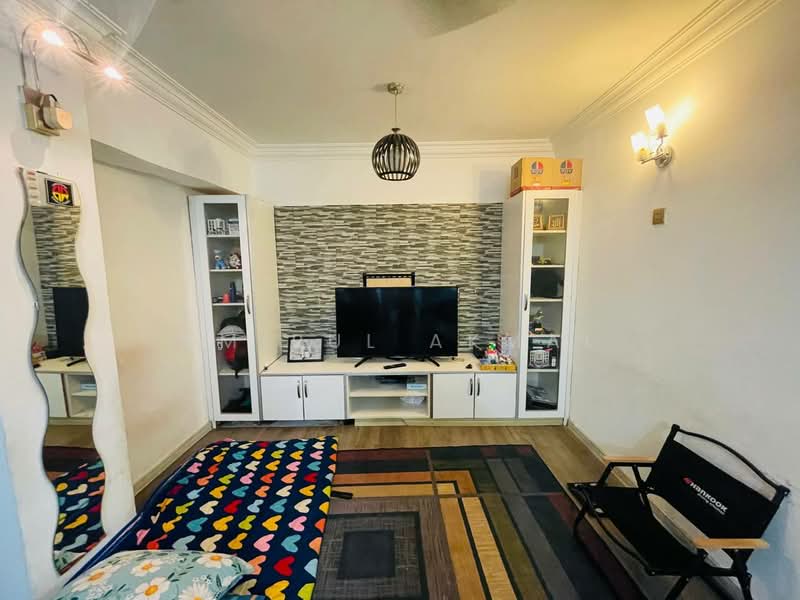 Pangsapuri untuk Dijual di Apartment Bayu - Amirul Akmal - Living Room - PropertyGuru.com.my