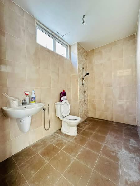 Rumah Teres 2.5-Tingkat untuk Dijual di Balik Pulau (Penang) - Azura Ghani - Bathroom - PropertyGuru.com.my