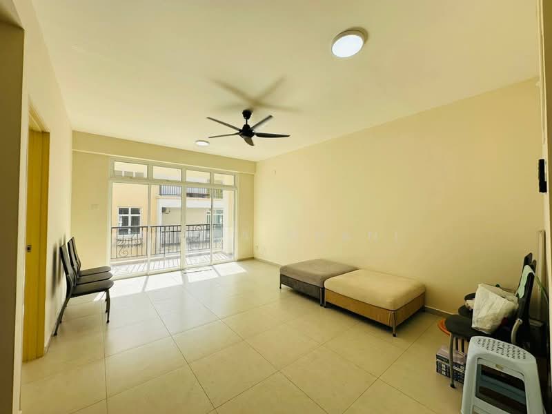 Rumah Teres 2.5-Tingkat untuk Dijual di Balik Pulau (Penang) - Azura Ghani - Living Room - PropertyGuru.com.my