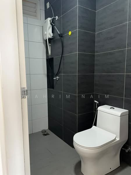 Service Residence for Sale at Horizon Suites - Syahrim Naim - Bathroom - PropertyGuru.com.my