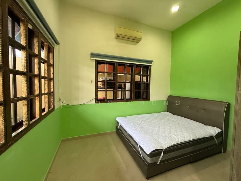 Bungalow House untuk Dijual di Taman Kebun Teh (Johor Bahru) - Elston Chong - Bedroom - PropertyGuru.com.my